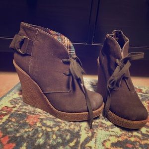 Wedge booties